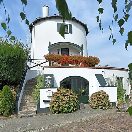 לינה וארוחת בוקר De Witte Molen קרננבורג